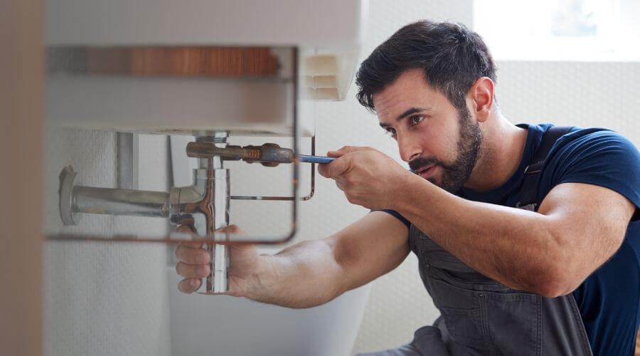 Faucet aerator cleaning/replacement in Mayking, KY